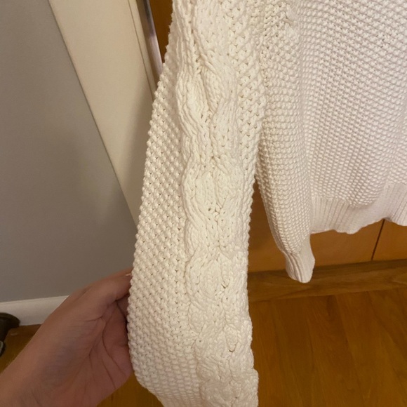 Ann Taylor Ivory chunky knit sweater sz small - Picture 4 of 4